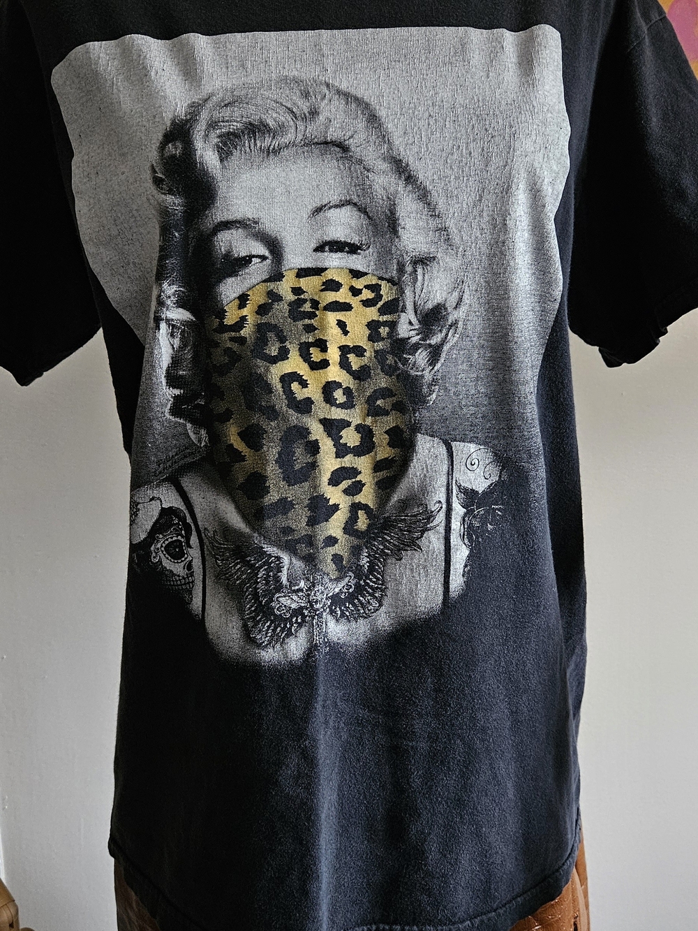 Black Tee Shirt Of Marilyn Monroe with Gold Leopard Bandana. Official Palldium.